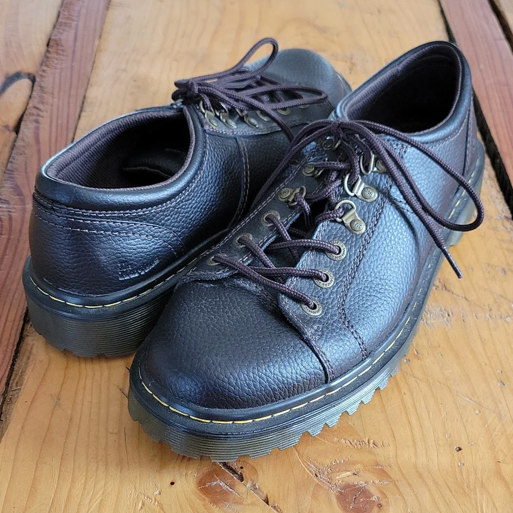 Dr. Martens Air Wair pebbled leather men's shoes sz 11